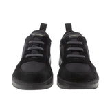Total black slip-on sneaker