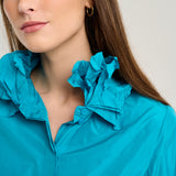 قميص تكنو متعدد الياقات باللون الأزرق الفاتح