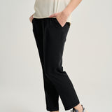 بنطال أسود من الكريب