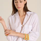Camisa blanca raya verde flúor