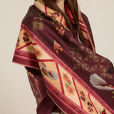 Pañuelo estampado floral geométrico