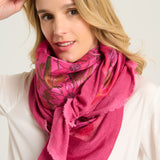 صورة الذكرى السنوية باللون الفوشيا